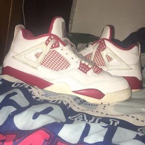 Jordan 4 “Alternate”🔴